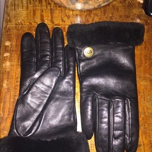 UGG classic leather gloves
